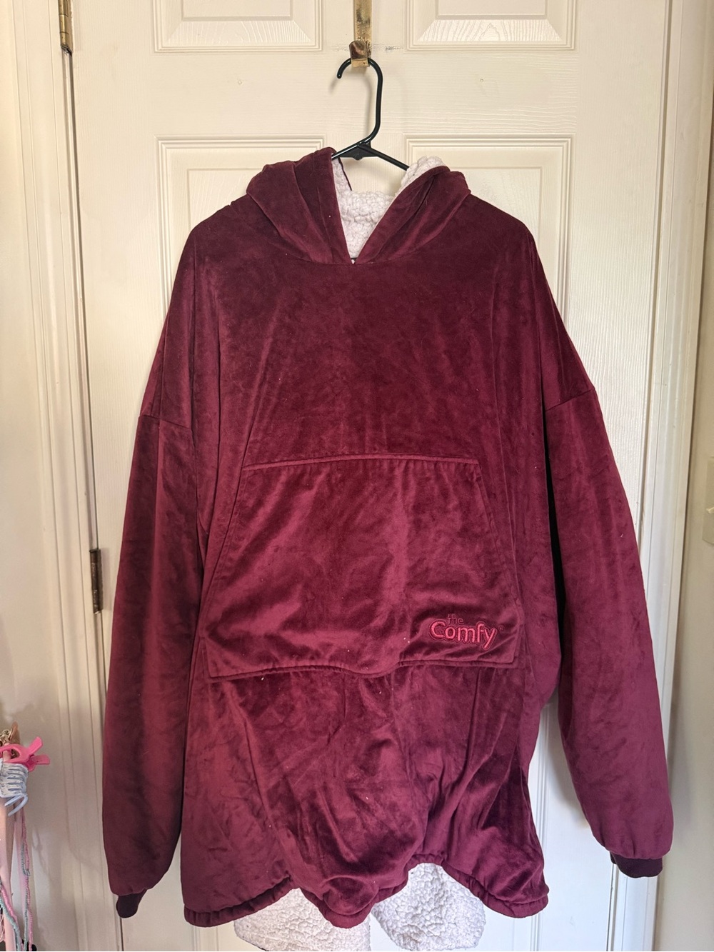 Comfy Women's Oversized Plush Hoodie - Burgundy